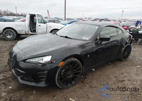 2017 Toyota 86 из США, поврежденный, VIN JF1ZNAA14H8701682